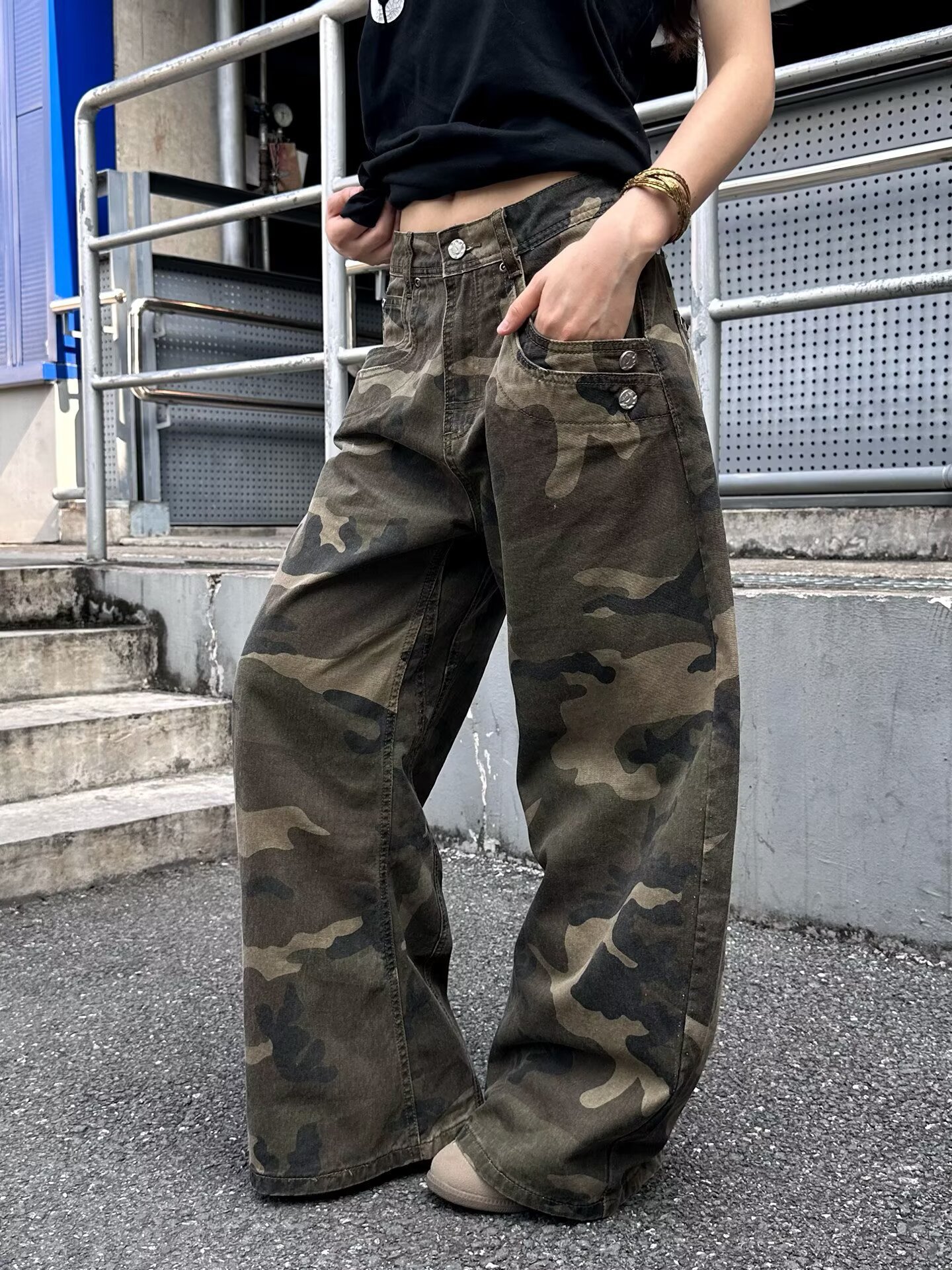 Pantalon Cargo Camouflage Homme Femme, Coupe Ample et Large, Style Vintage Streetwear Décontracté, avec Boucle Paris, Long