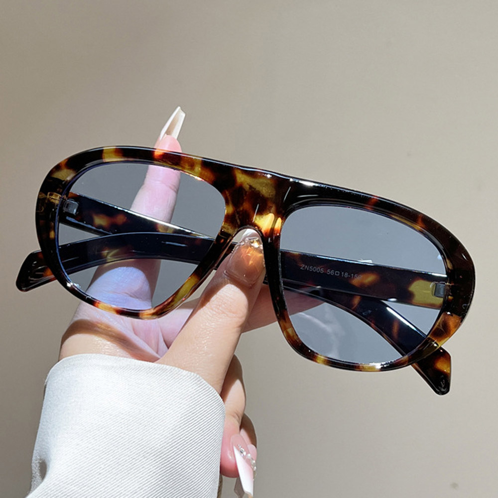 Nouvelles Lunettes de Soleil Ovales Dégradées Léopard Tendance pour Femme, Lunettes de Soleil Vintage Élégantes Dégradées pour Homme, Protection UV400 Extérieure, Verres Noirs