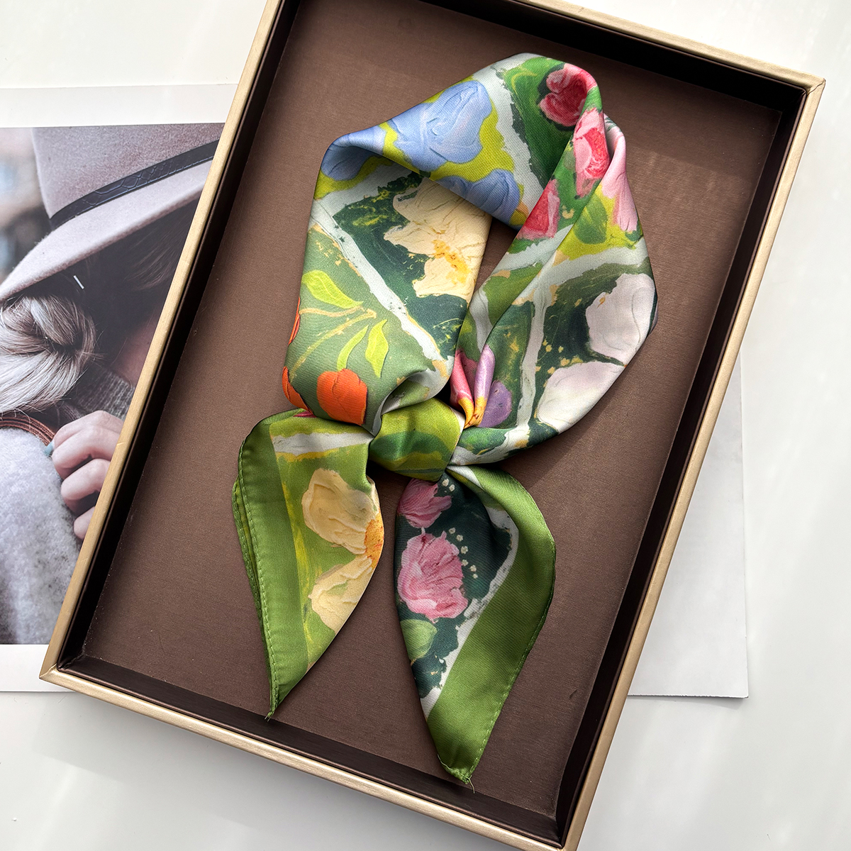 Foulard carré à fleurs de luxe pour femmes, élégant, Hijab, châle, solide, doux, Imitation soie, pour voyage