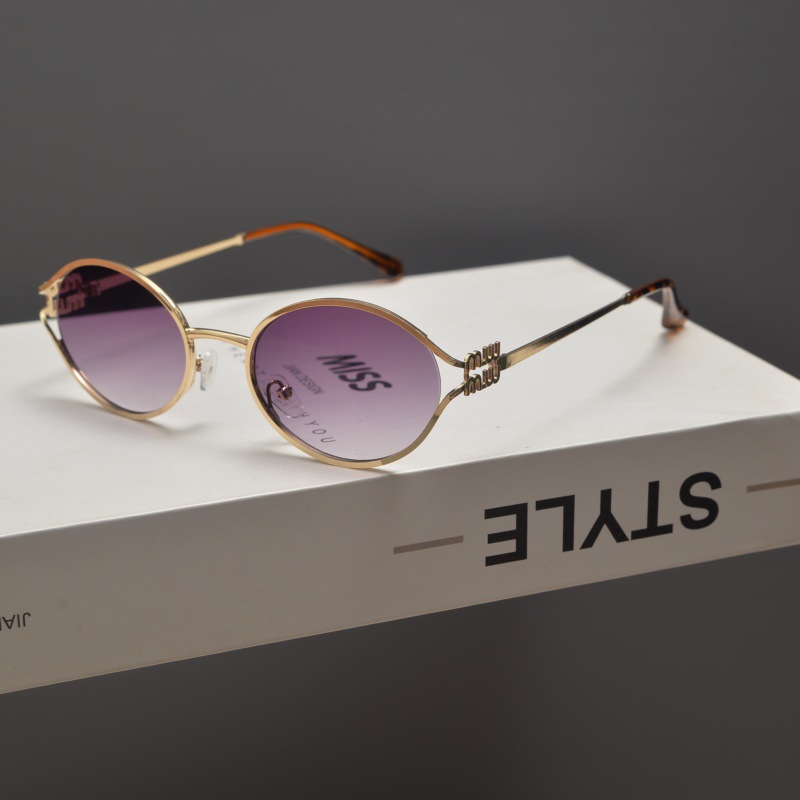 Nouvelle marque de mode lunettes de soleil ovales pour femmes rétro petit cadre femme homme métal lunettes de chat nuances Protection UV lunettes de soleil