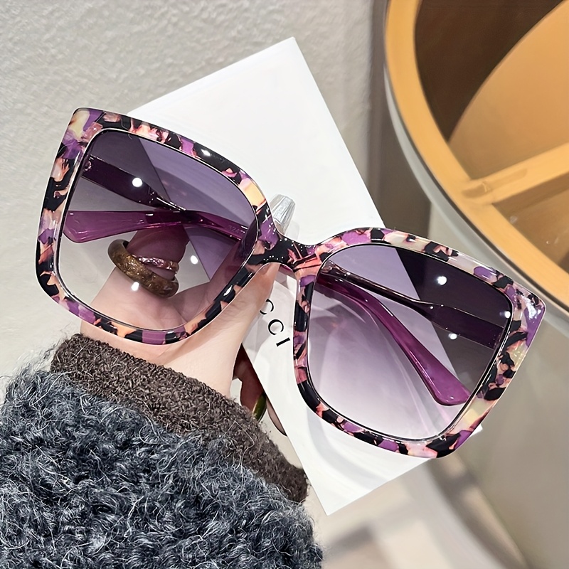 Lunettes de soleil à grande monture carrée pour femmes, nouveau style, verres violets dégradés élégants avec motif écaille de tortue, 2026