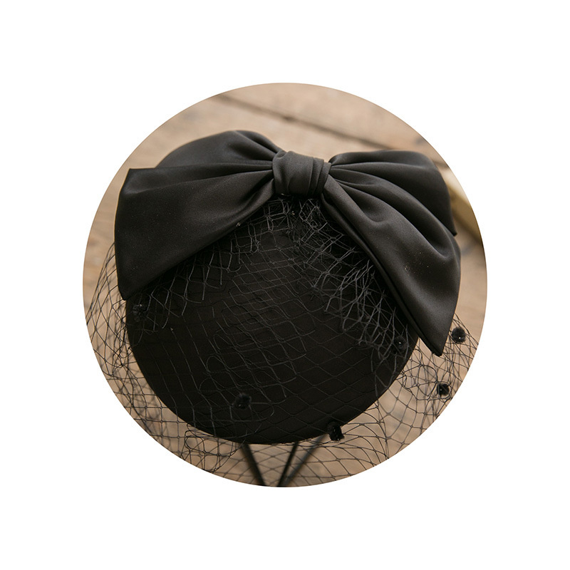 Chapeau en maille à nœud papillon, visage forgé, robe de défilé, couvre-chef Photo britannique rétro léger, chapeau de luxe