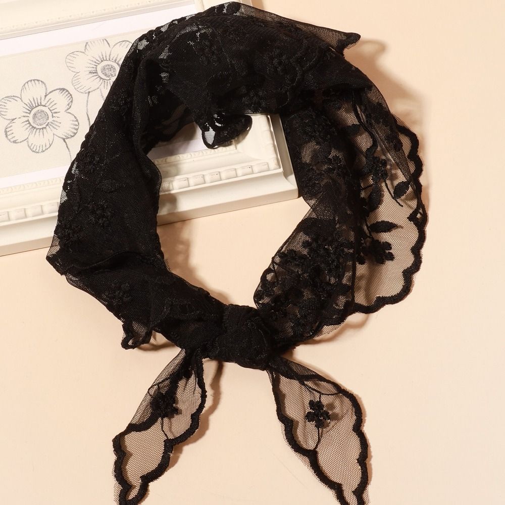 Écharpe triangulaire en dentelle ajourée tendance, bandeau pour cheveux, foulard de poignet, foulard de tête, foulard triangulaire charmant pour femme et fille