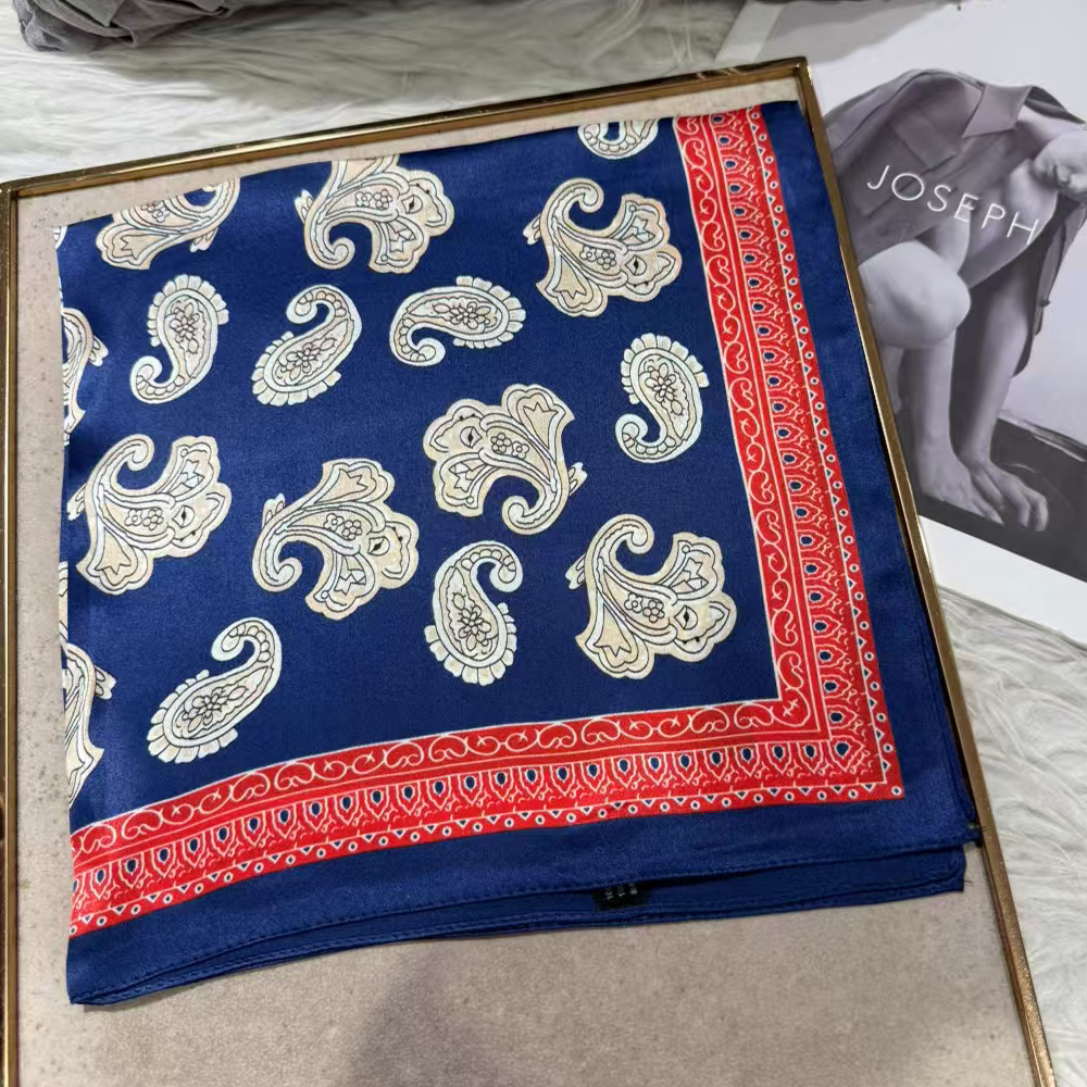 Rouge bleu femmes 100% foulard en soie de mûrier pour cheveux foulard printemps automne Pailsey Design petite soie carré cou foulards foulard