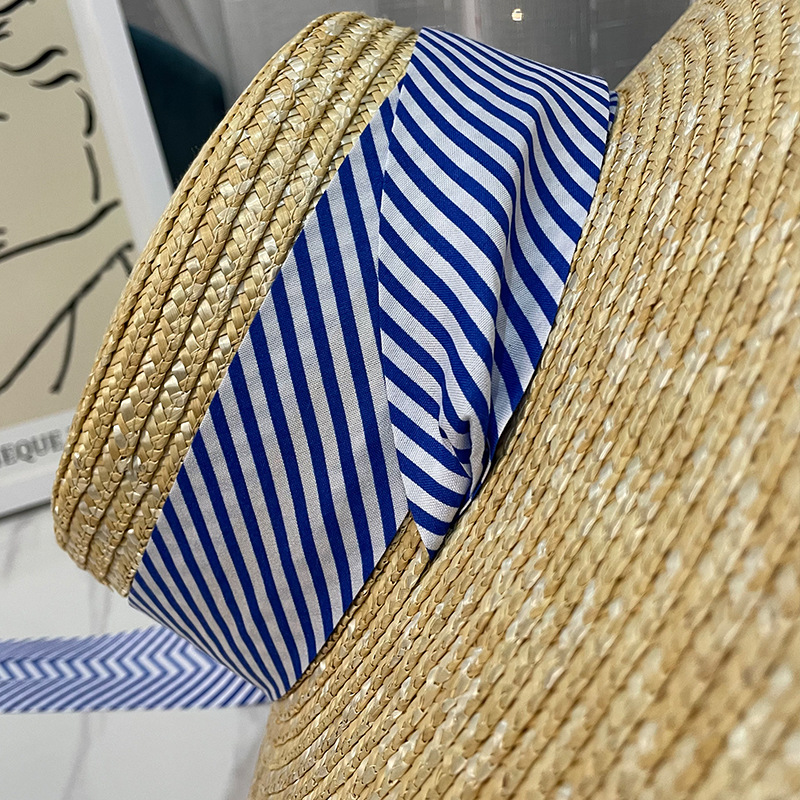Chapeau d'été pour femmes, casquette de Protection solaire, haut plat, à large bord, décoration de ruban, chapeau de paille, chapeau de soleil de plage avec mentonnière
