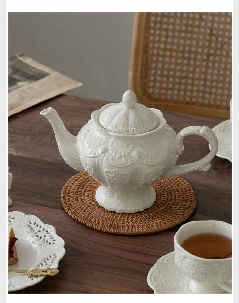Service à thé en céramique de Style européen, Pot de palais de fleur de papillon en Relief français, tasse à thé noire, tasse et assiette de thé de l'après-midi