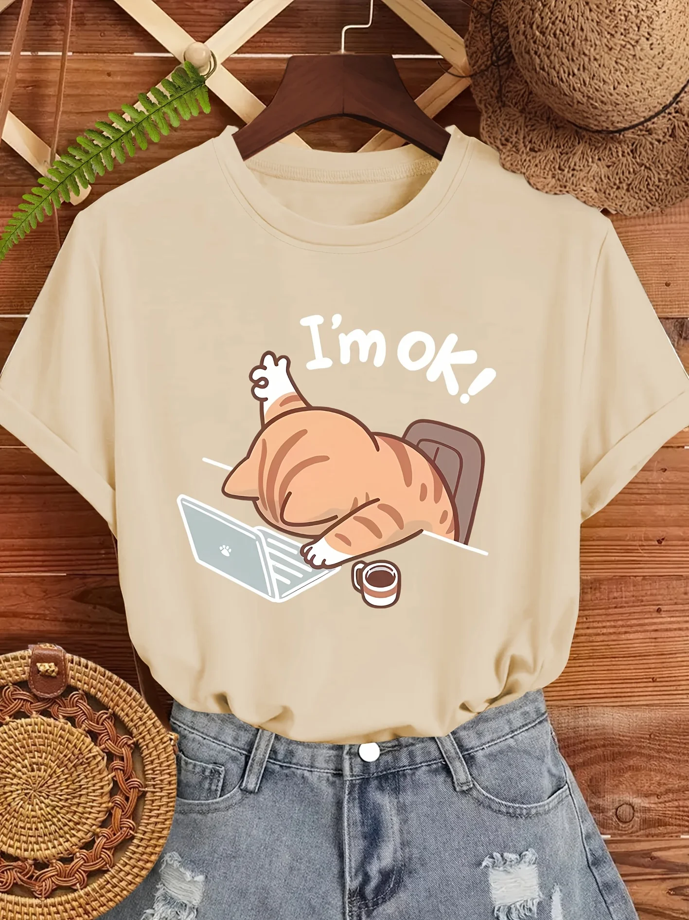T-Shirt manches courtes col rond femme, mignon, imprimé chat I'm OK, décontracté, Beige, avec vêtements esthétiques élégants au Design de chat endormi