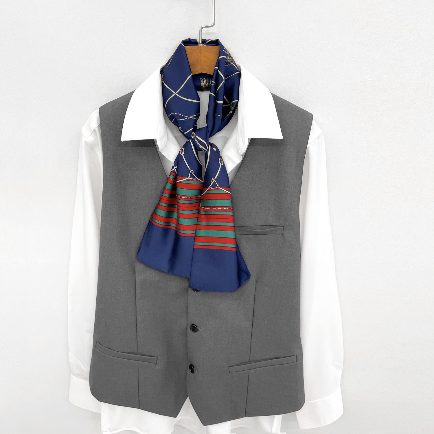 Écharpe superposée pour hommes, chauffe-cou britannique, petite écharpe en soie rétro pour chemises et costumes, écharpe longue et fine
