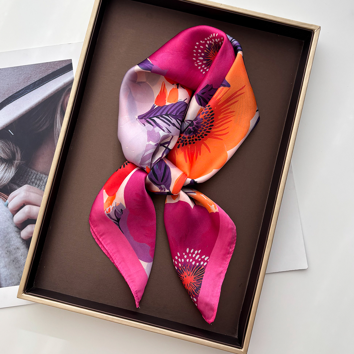 Élégant Foulard Floral en Soie Imitation pour Femme, Bandeau Carré, Bandana, Écharpe de Cou, Bandeaux pour Cheveux 2026 Nouveauté