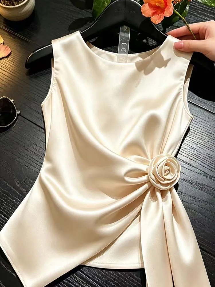 Débardeurs en satin élégants et chics pour femmes, coupe ajustée, col rond, motif floral 3D, sexy, tendance, décontractés d'été, design uni, style Ins, haut sans manches
