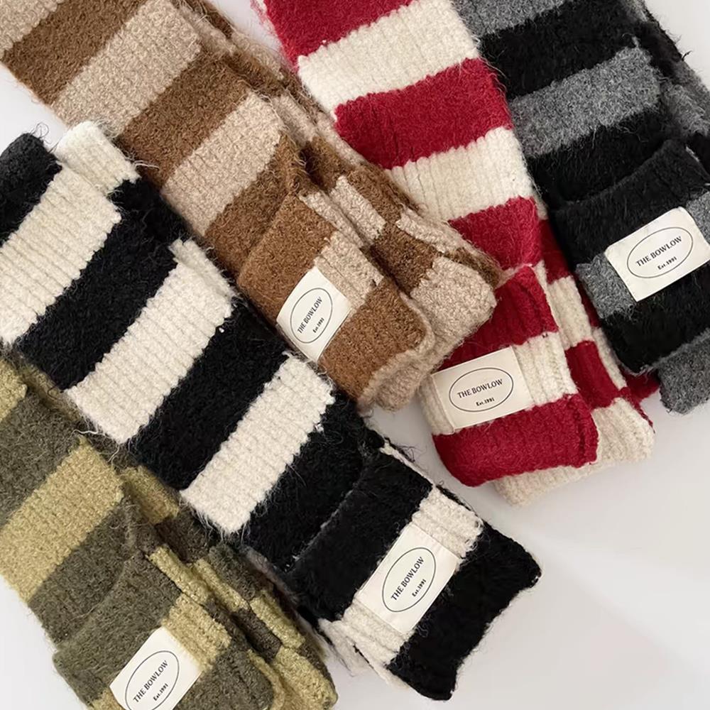 Foulards longs rayés pour filles, écharpe rayée Y2K, col gothique Harajuku, écharpe chaude d'hiver épaisse, châle noir et blanc pour femmes