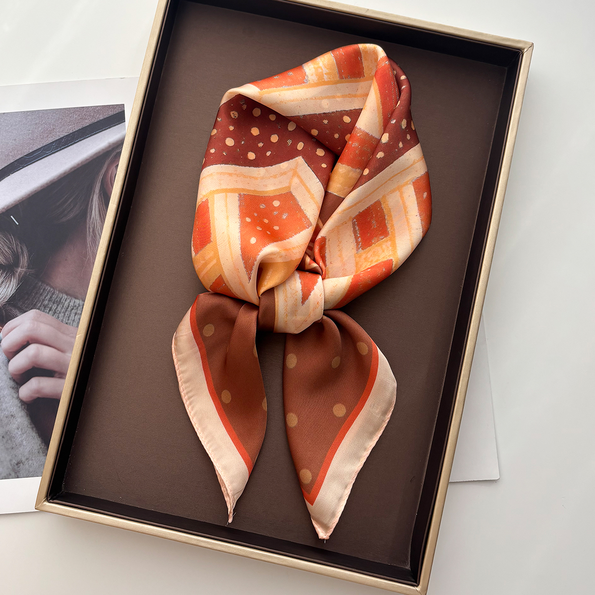 Foulard carré en soie imprimé Imitation pour femmes, Bandana, châle pour dames, attaches pour cheveux, nouvelle collection 2026