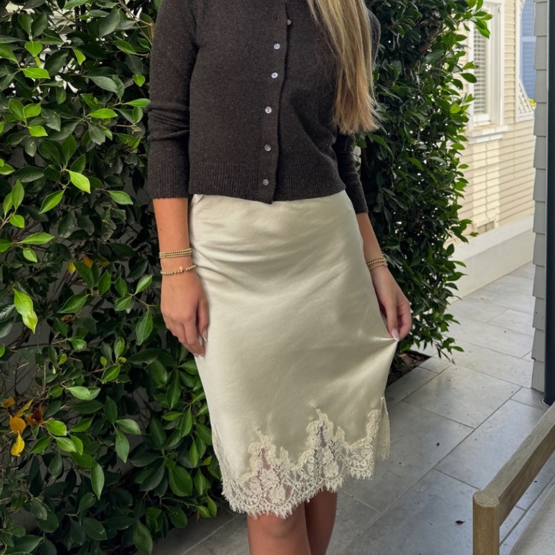 Jupes mi-longues en satin pour femmes, avec bordure en dentelle, taille élastique, élégantes, soyeuses, moulantes, longueur genou, sous-jupes