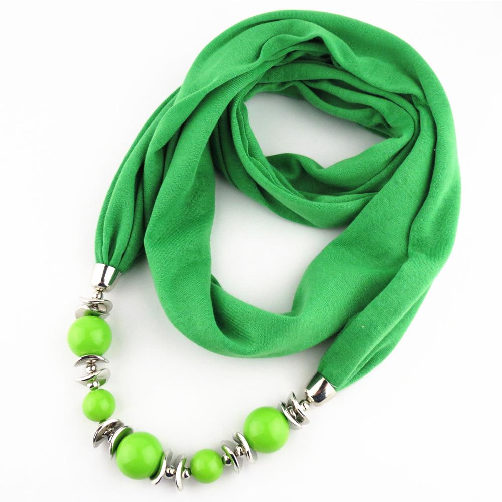 Collier ethnique unique 9 couleurs avec pendentif en résine, foulard statement pour femme, style bohème