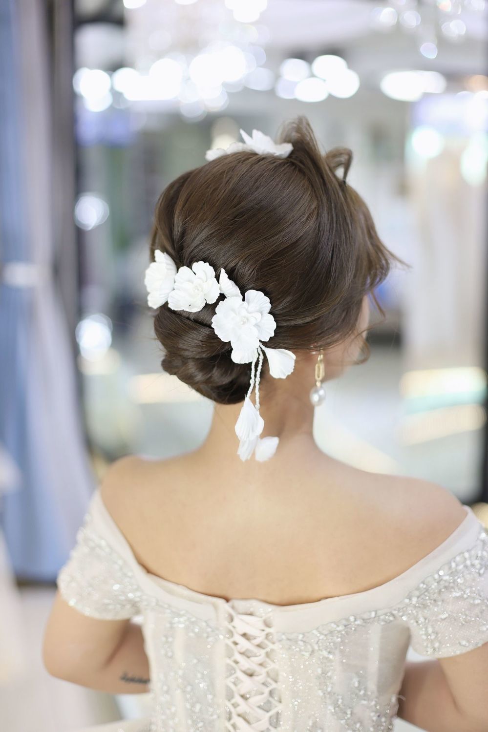 Pince à Cheveux Élégante en Forme de Fleur Blanche pour Femme et Fille, Accessoire Capillaire, Fait à la Main, avec Perles, Exquis