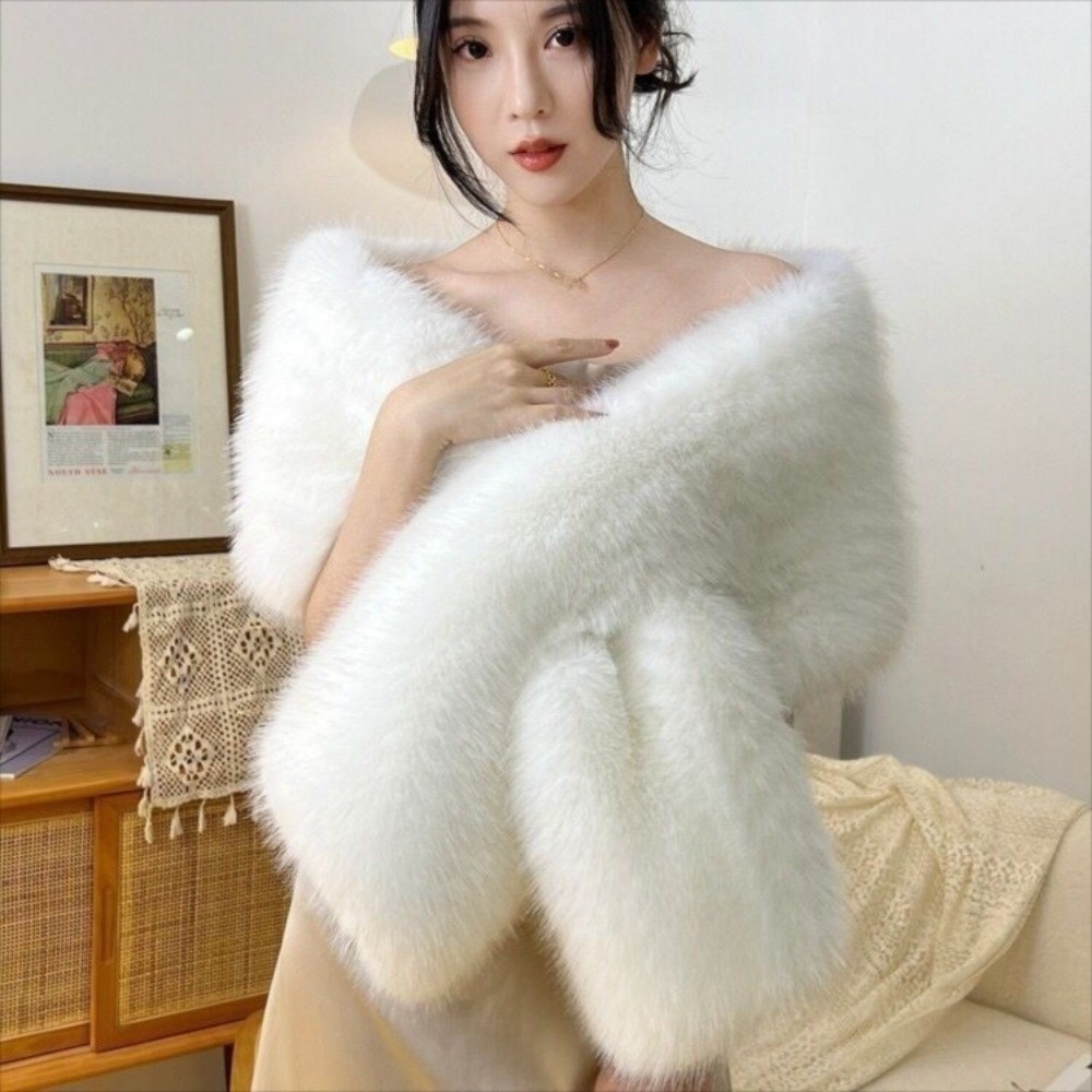 Nouveau Faux fourrure croix écharpe doux hiver chaud longs Ponchos Cape épaissir coupe-vent moelleux châle enveloppement