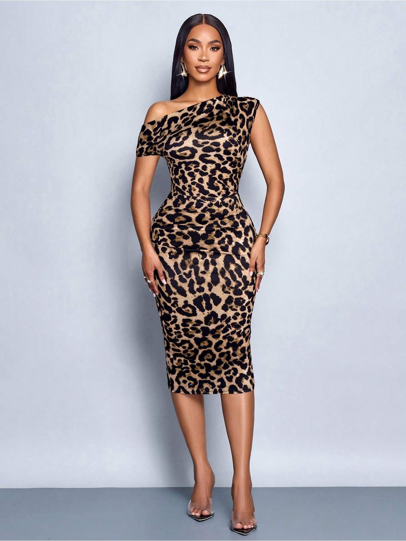 Robe à imprimé léopard pour femmes, décontractée et élégante, à col unique, taille cintrée, manches courtes, jupe longue, tenue décontractée à la mode