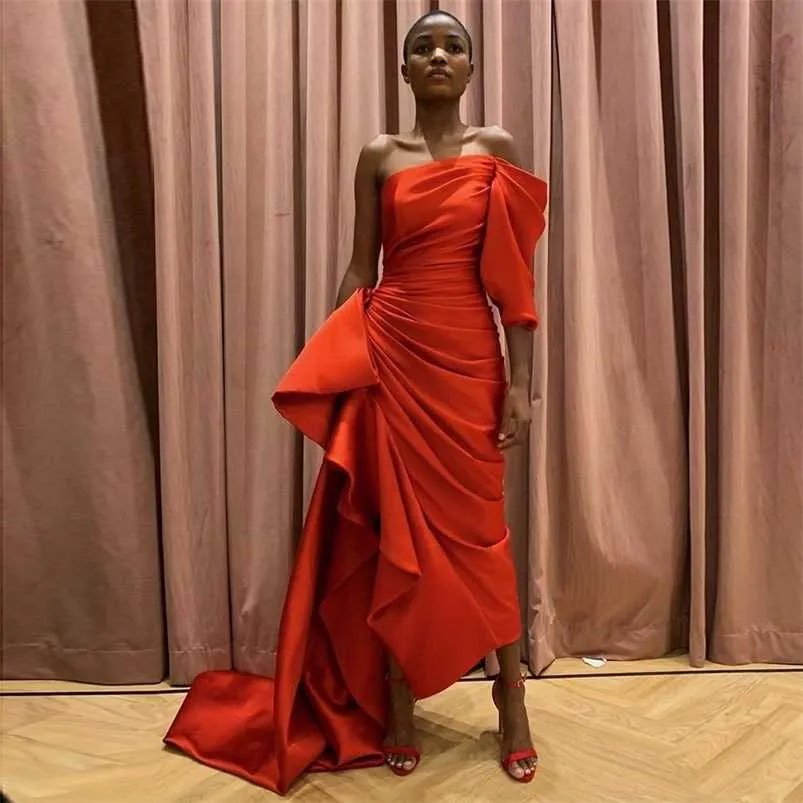 Robes de bal rouges à épaules dénudées, robe longue en satin plissée pour soirée, robes de bal sans bretelles avec manches sur mesure