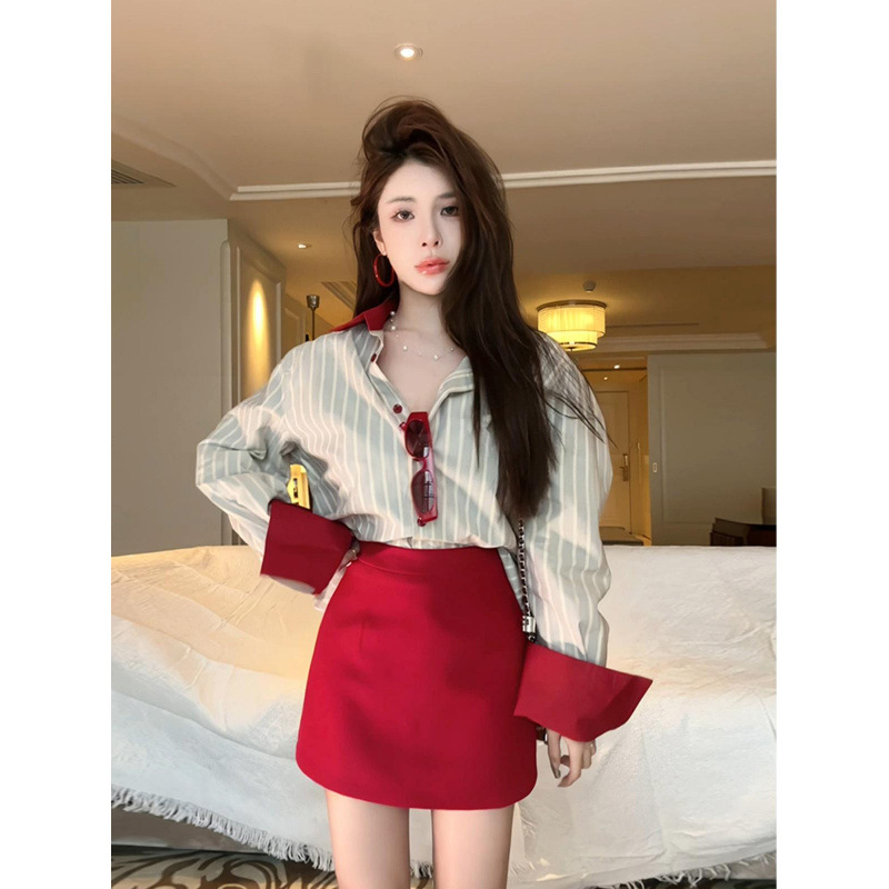 Chemise coréenne à manches longues pour femmes, rayé contrasté, avec jupe courte fine rétro rouge, ensemble deux pièces, automne