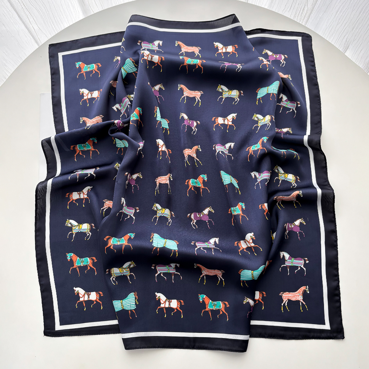 Foulard carré d'été pour femme en satin imitation soie, imprimé de luxe, bandana, décoration, bandeau, écharpe de cou, bandeau pour cheveux