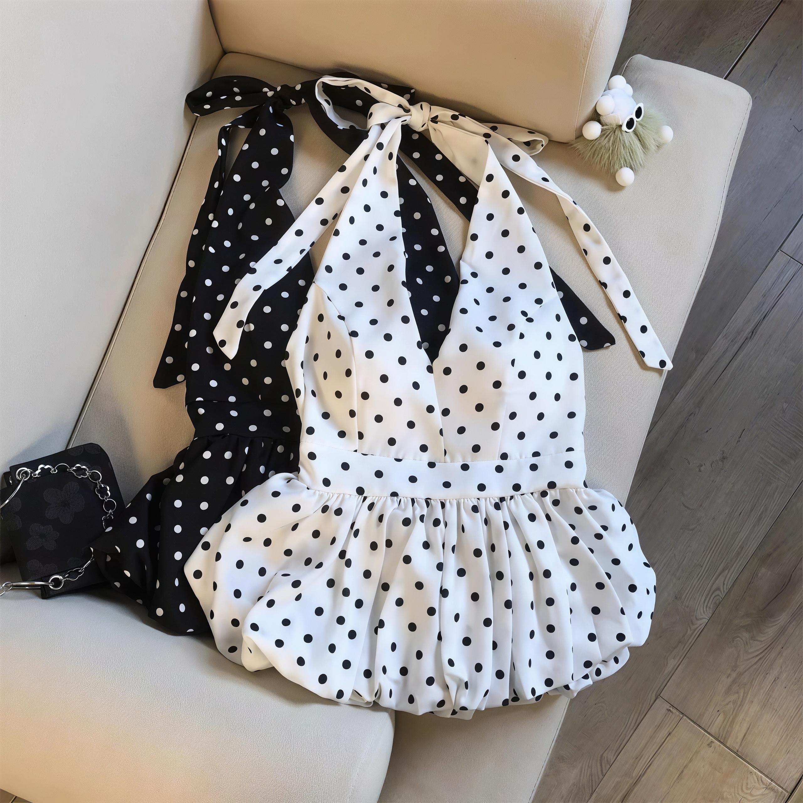 Robe courte à pois pour femmes, col halter, dos nu, nœud à nouer, jupe bouffante à volants, robe d'été pour soirée, robe courte pour femmes.