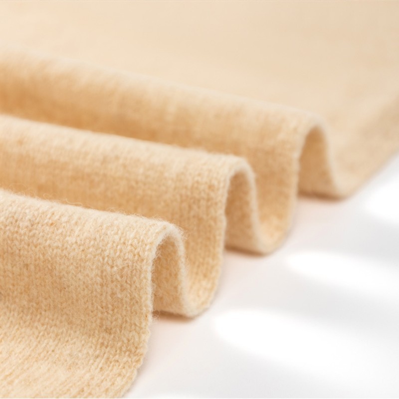 Écharpe triangulaire en laine pour femme, châle tricoté chaud, décontracté, couleur unie, nouvelle mode automne hiver 2026, 100%