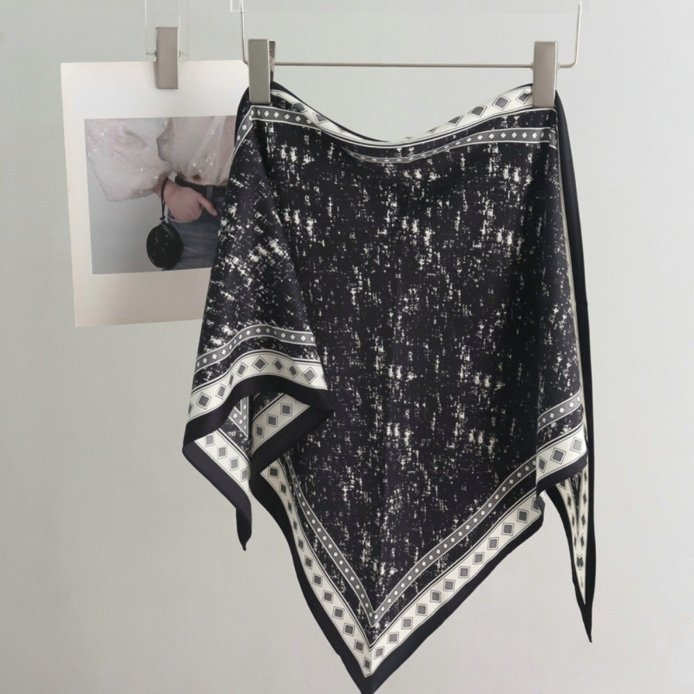 Nouvelle Écharpe Triangulaire en Satin pour Femme, Accessoire Vestimentaire Décoratif, Style Tie-Dye, Ceinture en Jean Rétro, Polyvalente, Printemps et Été