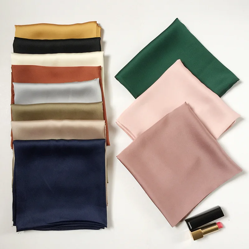 Mode solide foulard femmes foulard pour cheveux rose vert blanc soie cou écharpes femme 70 cm * 70 cm carré Bandanas dame foulards
