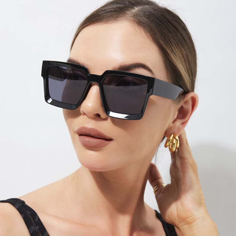 Marque Vintage carré lunettes de soleil femmes hommes rétro luxe concepteur noir lunettes de soleil unisexe nuances lunettes UV400