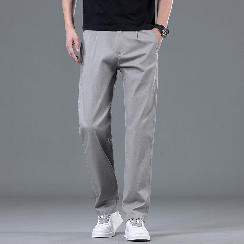 Nouvelle Collection Été 2026 – Pantalon Homme Droit en Coton Extensible Léger avec Patchs Classiques – Coupe Décontractée Chic Taille Mi-Haute – Tissu Fin