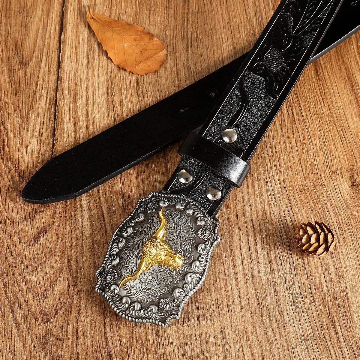 Ceinture de cowboy western pour homme, en similicuir noir avec motif gaufré, boucle en alliage élégante, ceinture de taille tendance pour un usage quotidien