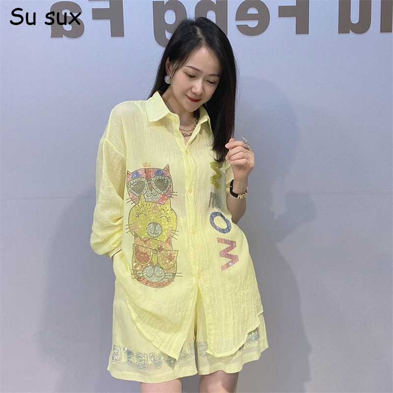 Ensemble décontracté femme chemise manches longues et short en lin-coton, motif dessin animé, grande taille, 2 pièces, pour vacances et plage, été 2026