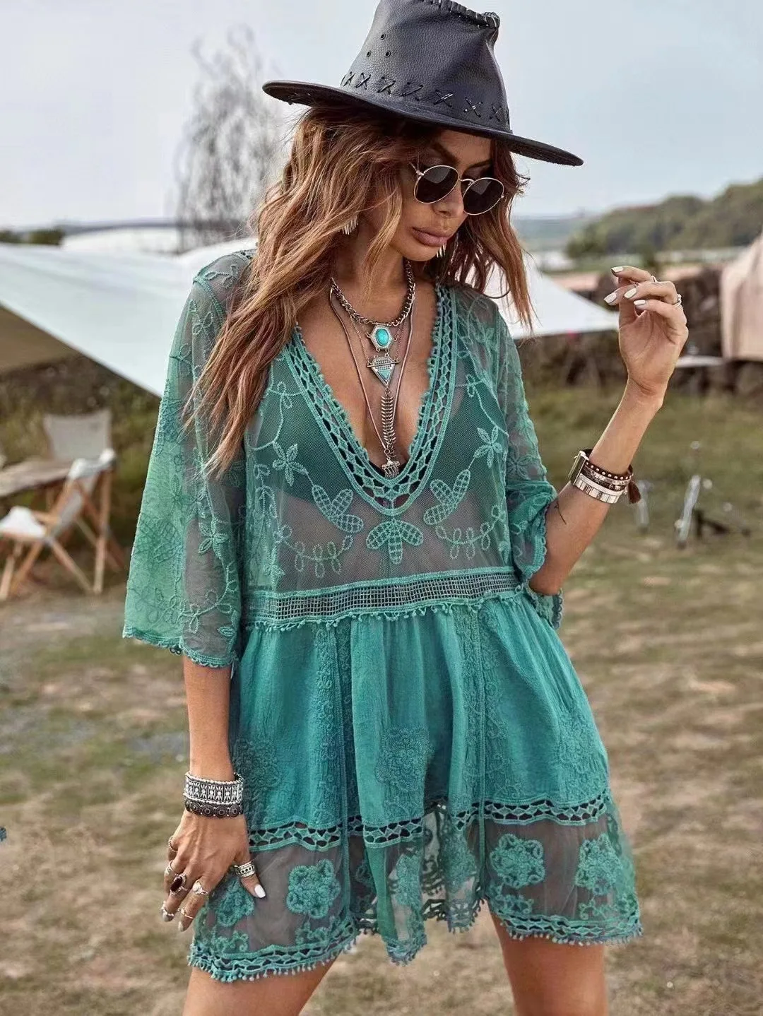 Maillot de bain en dentelle contrastée pour femmes, Cover-Up pour Bikini, tunique ajourée, robe de plage, Crochet, vêtements de plage, Protection solaire