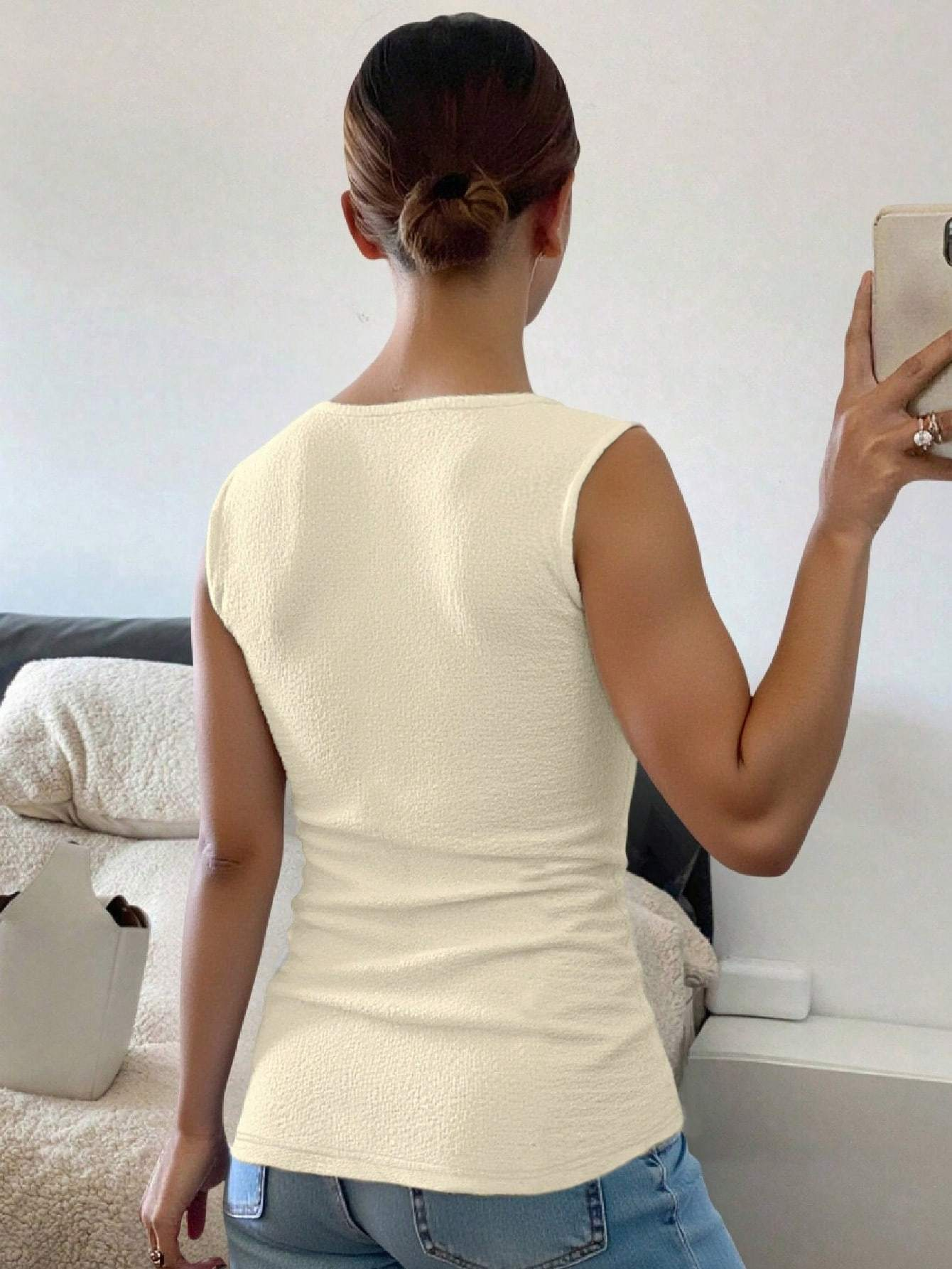 Haut femme tendance, coupe slim, épaules dénudées