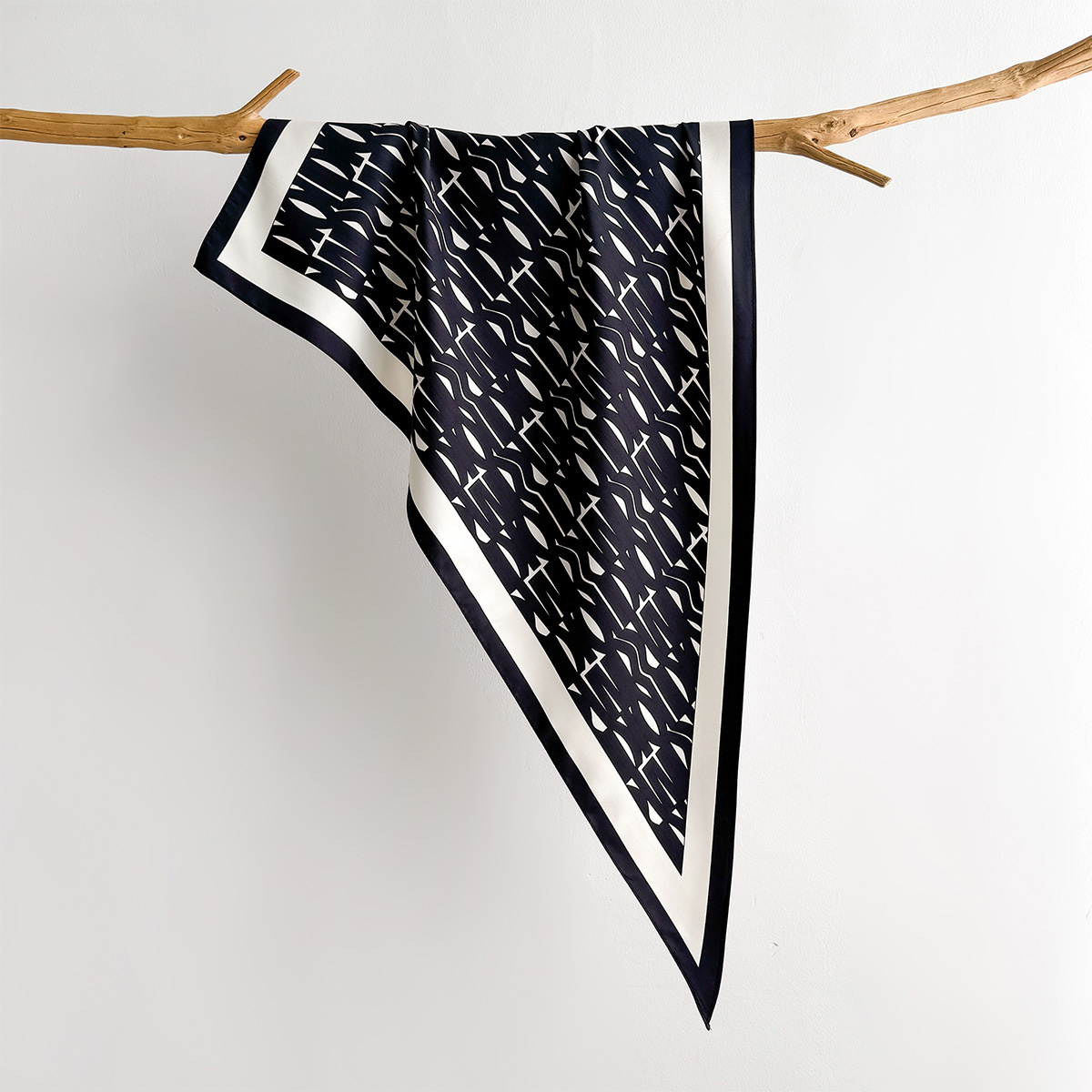 Foulard carré imprimé printanier pour femme, en soie imitation douce, foulards, bandanas, hijab de luxe, écharpe élégante, châles