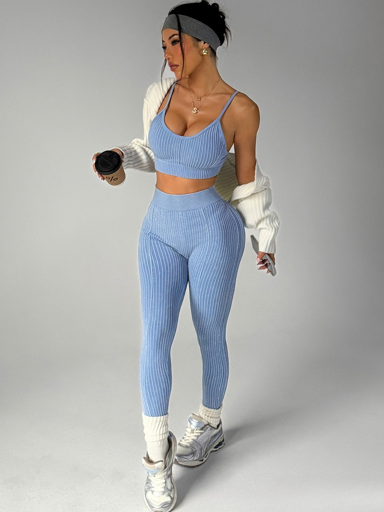 Nouveau survêtement sans couture pour femmes mode hauts courts + pantalons 2 pièces ensemble course Fitness sport tenue de gymnastique femme serré ensembles de Yoga