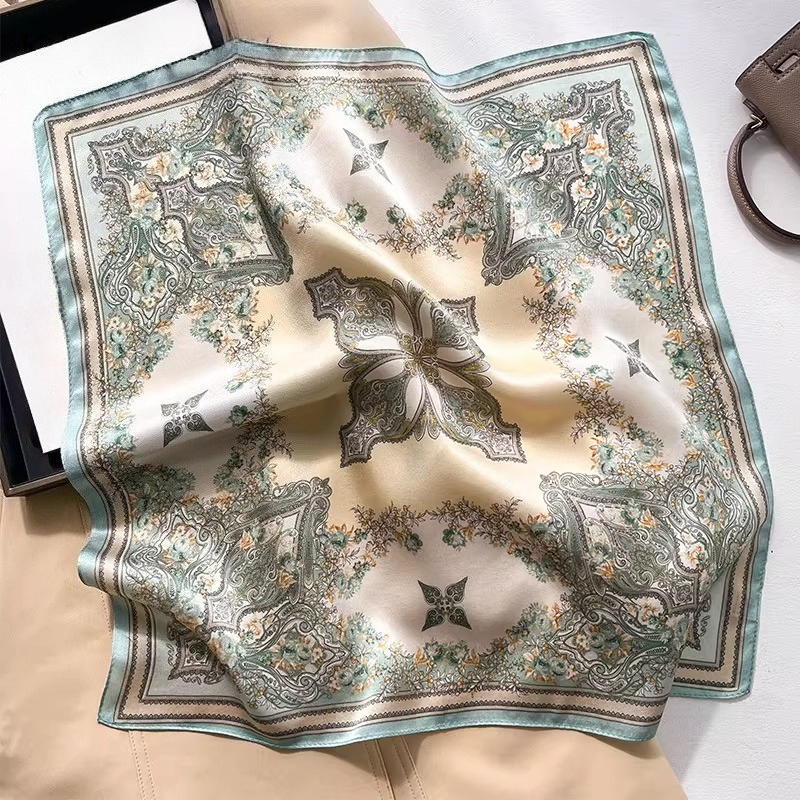 Foulard 100% Soie de Mûrier pour Femme, Petit Carré 21 pouces, Respirant et Léger, Écharpe de Cou et de Tête de Luxe