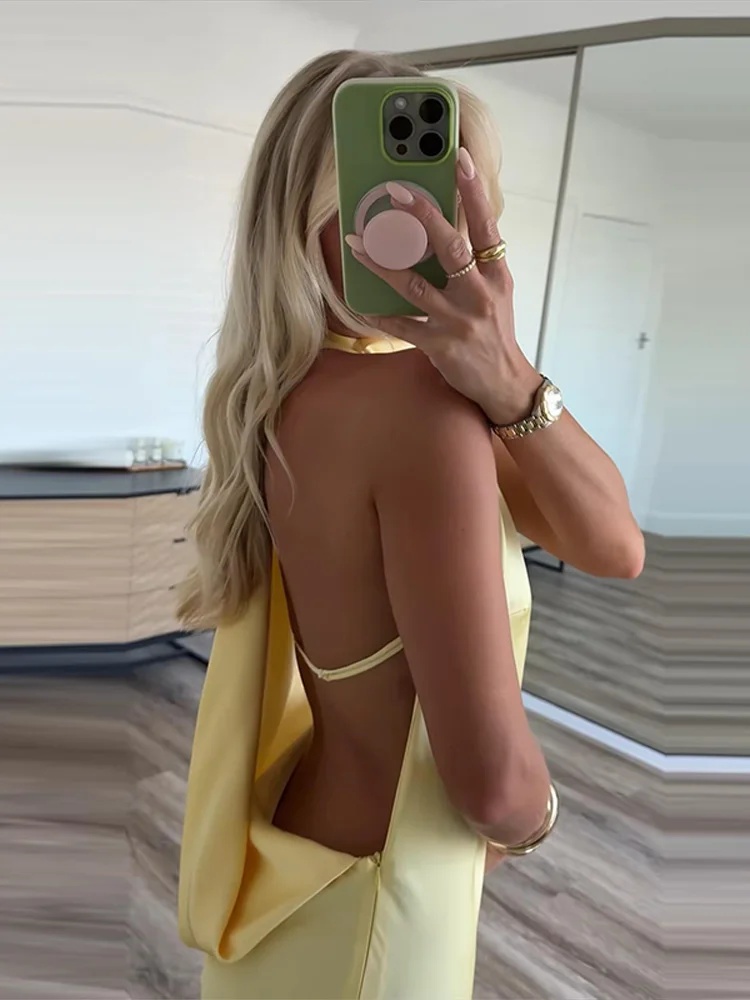Robe longue de soirée pour femme, élégante, en satin, dos nu, style halter, plissée, sans manches, jaune, pour l'été