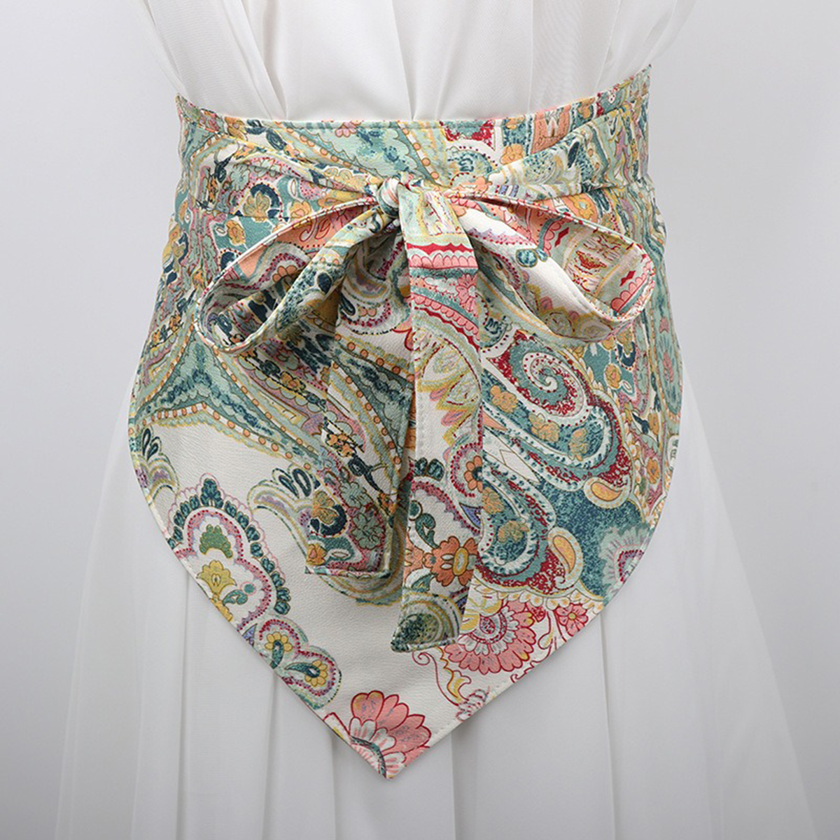 Nouvelle écharpe triangulaire ethnique bohème de style chinois, couverture de taille décorative pour dames, rideau de pet de fille chaude