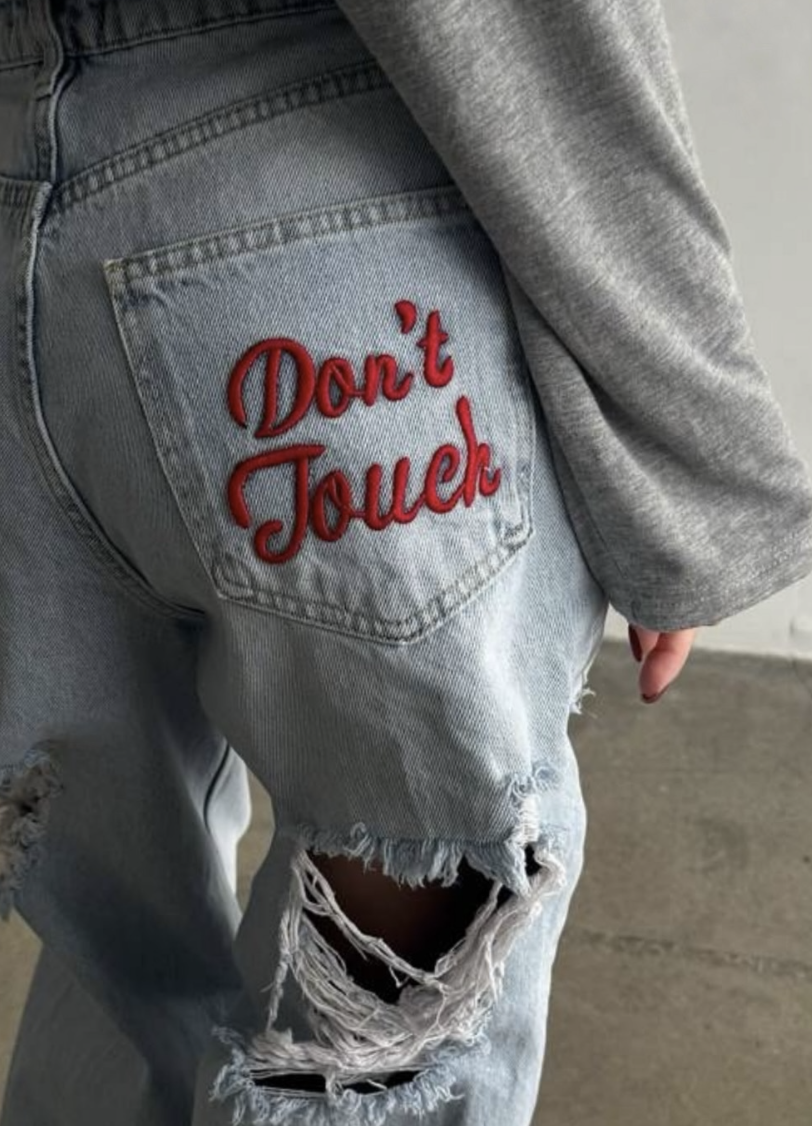 Jeans déchirés brodés pour femmes, taille basse, coupe droite, classiques, coupe régulière, confortables et extensibles, vêtements vintage