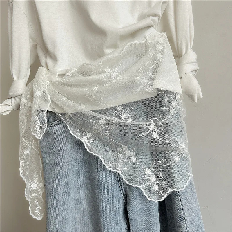 Foulard en soie brodé en dentelle pour femmes, col Long, Triangle polyvalent, décoratif, Version coréenne, châle en fil littéraire