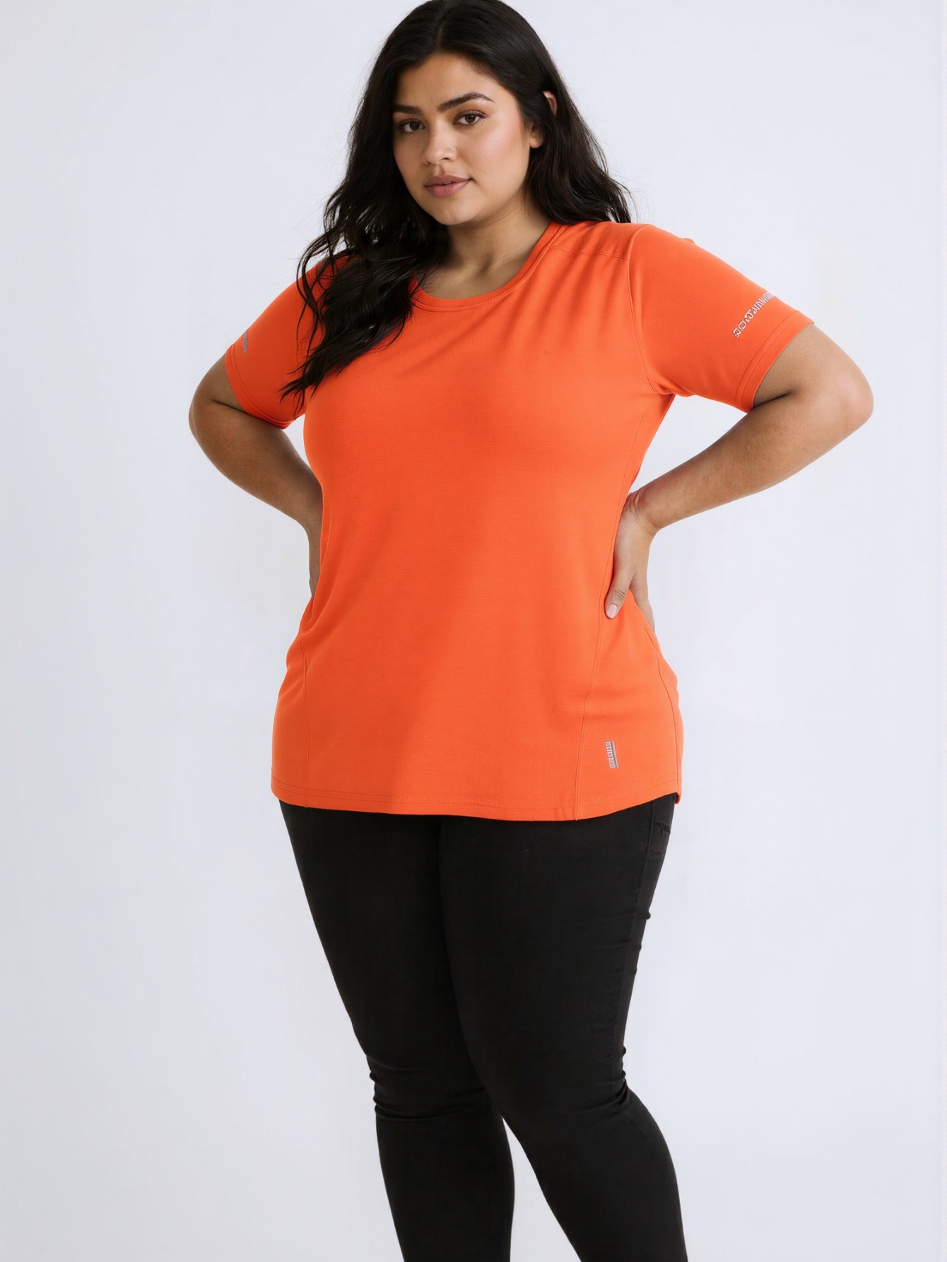 T-shirt pour femmes grande taille 1XL-7XL, haut décontracté d'été à manches courtes, chemise pour femmes à manches courtes de couleur unie à col rond