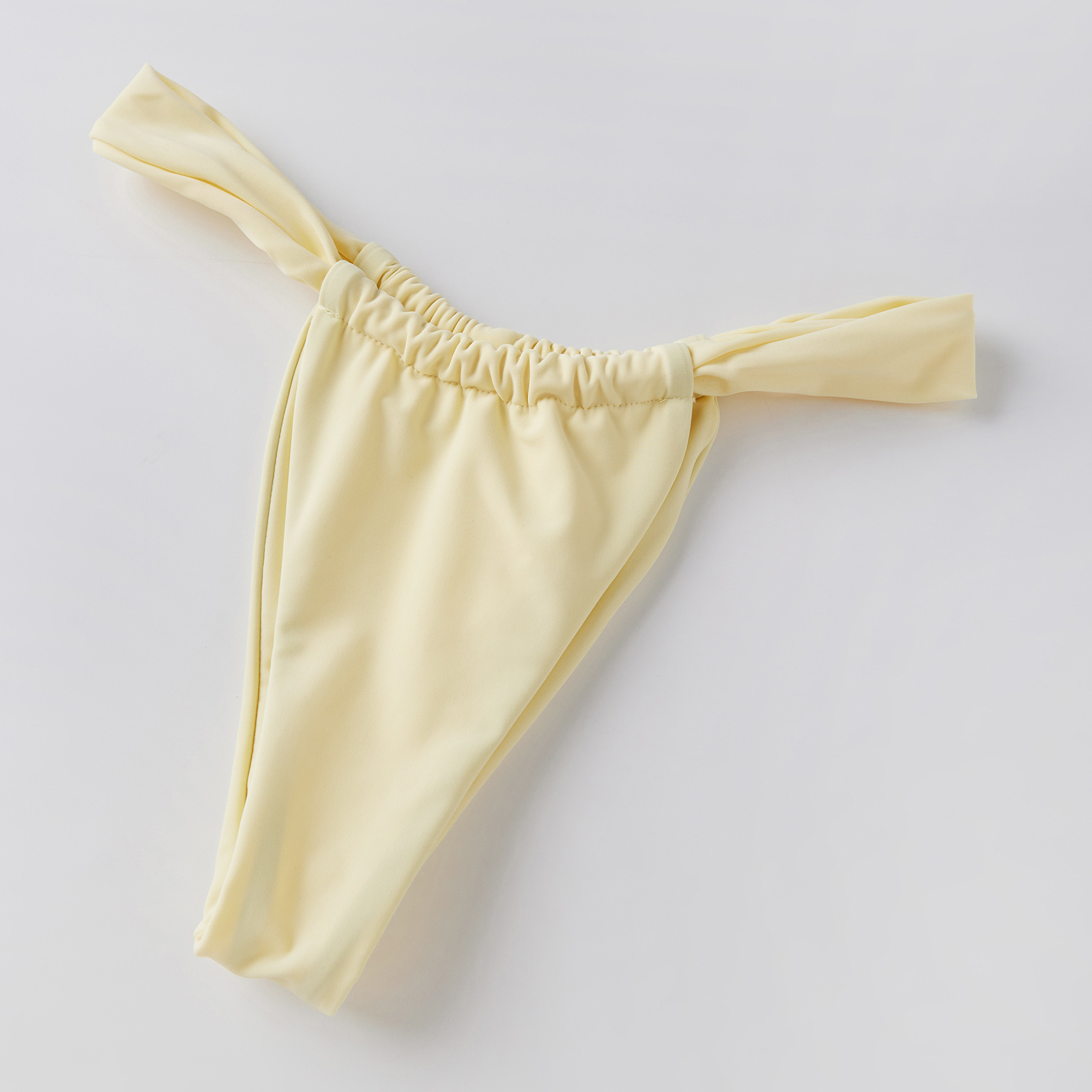 Maillots de bain d'été 2 pièces pour femmes, ensemble soutien-gorge bikini sans bretelles à nœud sur le devant et bas élastiques pour la plage