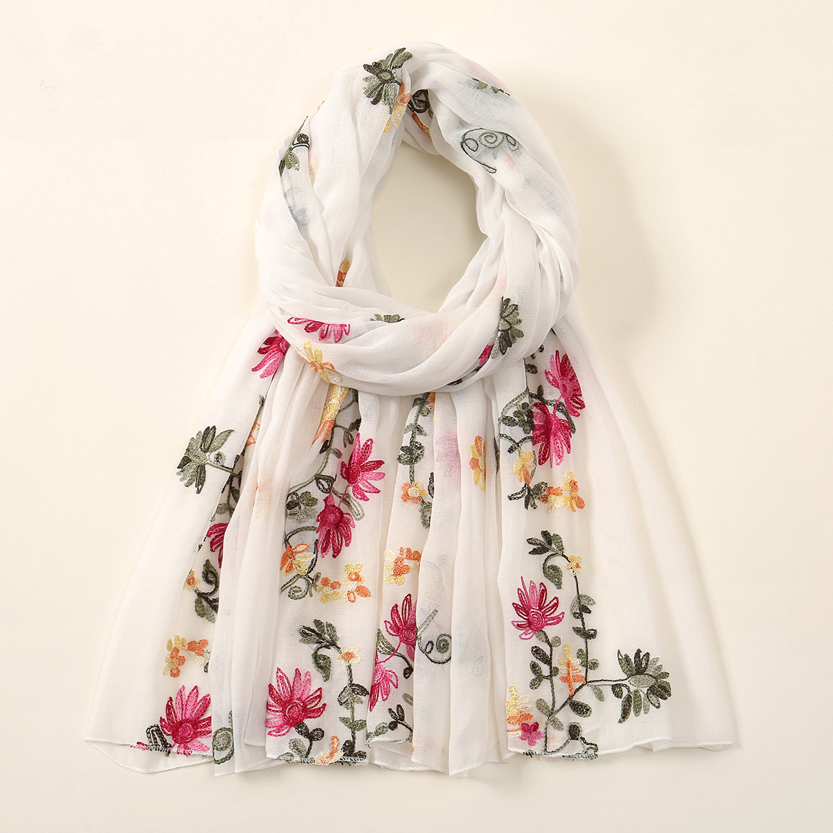 Écharpe fine en coton à fleurs pour femmes, châles brodés, foulard, hijab, étoles, crème solaire, vintage, vente en gros, nouveau