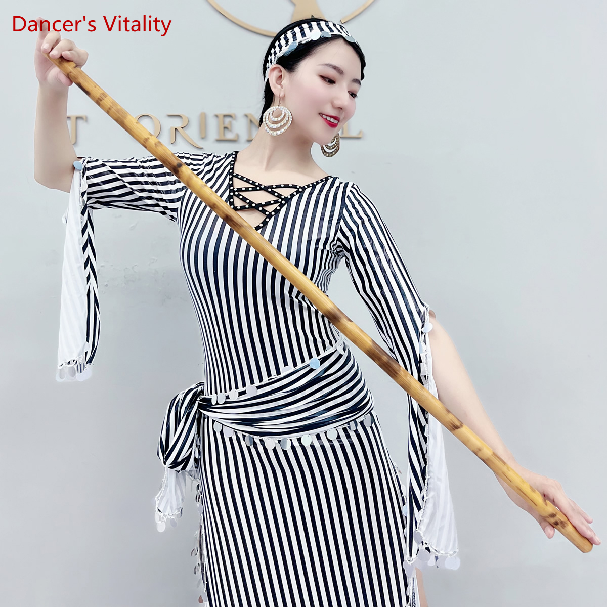 Costumes de danse du ventre Robe lait soie or paillettes robes de danse Baladi Folk personnalisé 2022 Baladi Shaabi vêtements de danse orientale