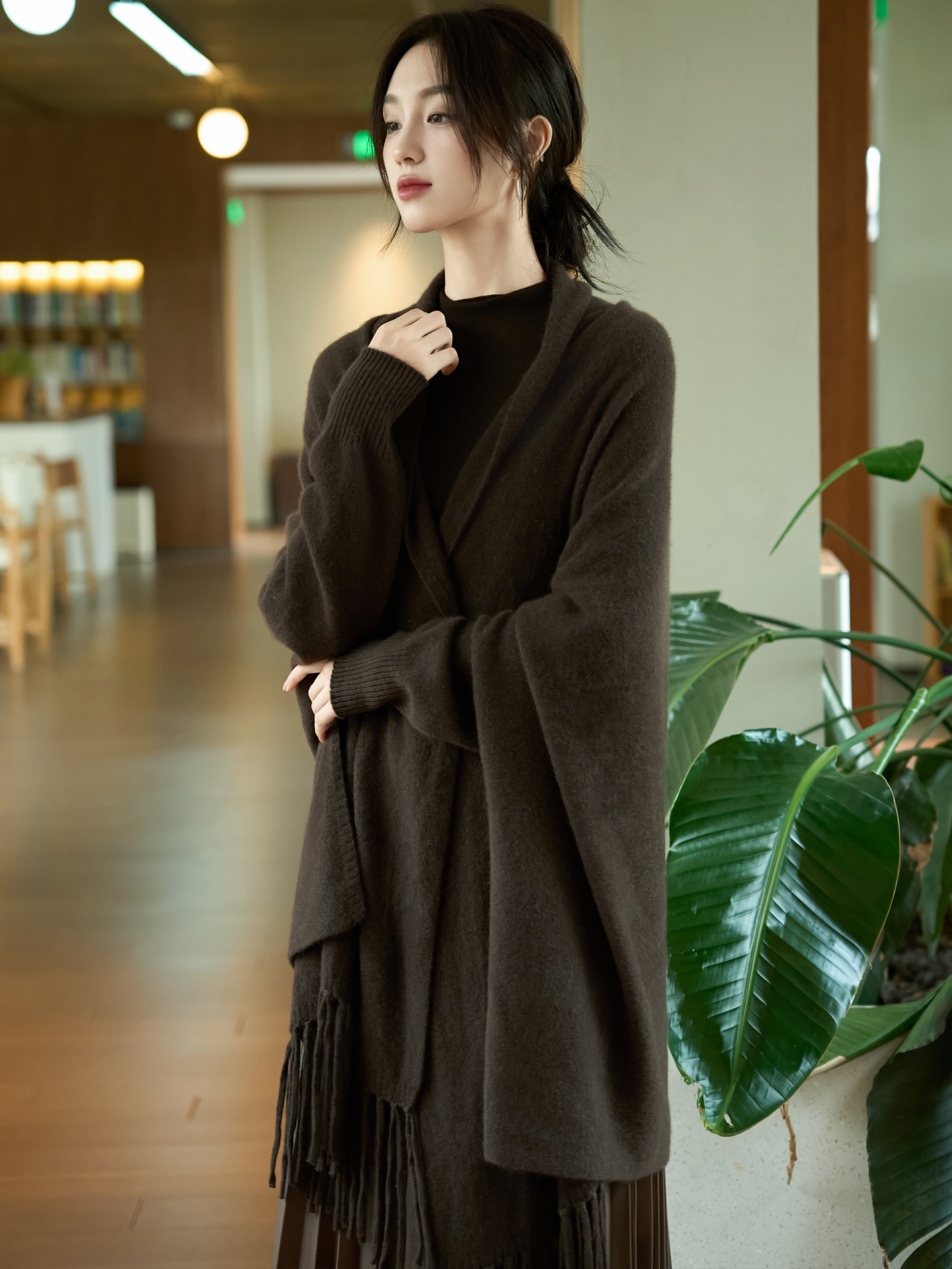 Châle de luxe léger pour femme, élégant, 100% laine mérinos, tricot, nouvelle mode dames, écharpe à pampilles, Jersey solide, automne hiver