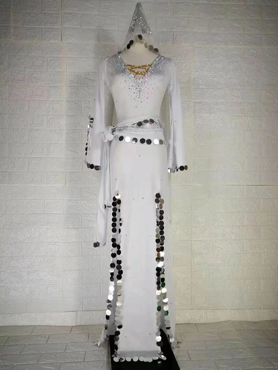 Vêtements de danse du ventre pour femmes, danse du ventre professionnelle, robe de performance, robe Baladi, robes financièrement, tenue 4 pièces