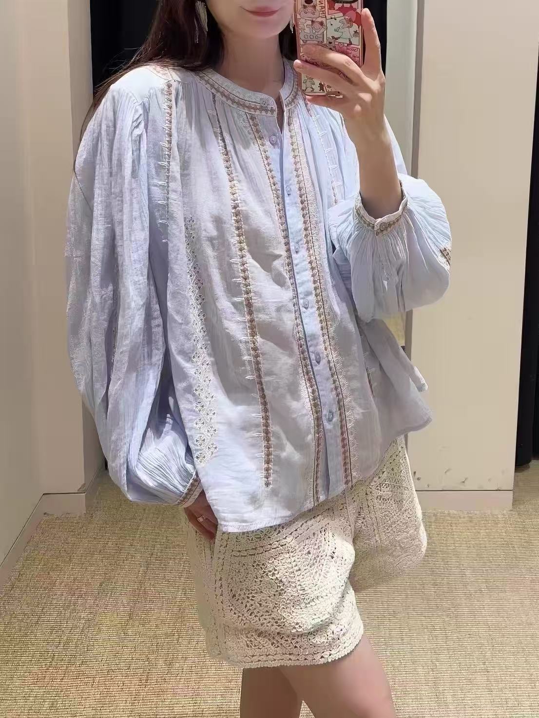 Chemise bohème brodée à manches longues pour femme, à col rond, boutonnée, ample, pour le début de l'automne
