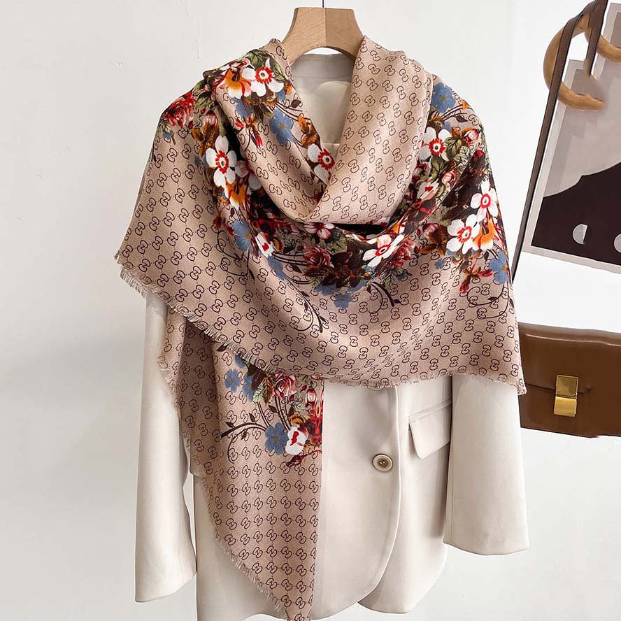 Écharpe carrée élégante en coton et lin à motifs floraux pour femme, légère et douce, châle polyvalent toutes saisons, paréo de plage
