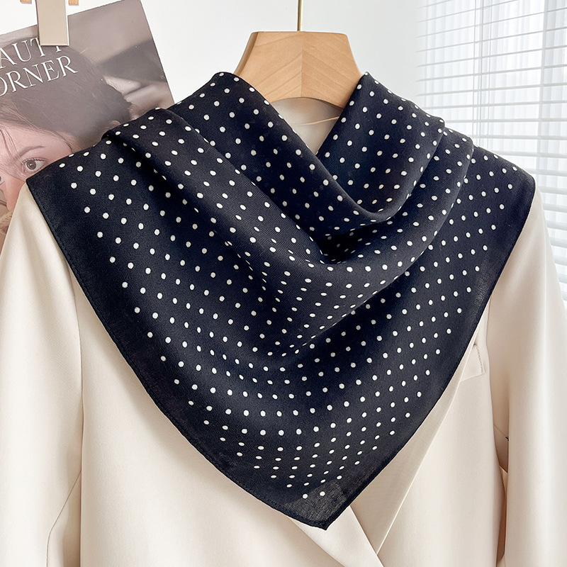 Écharpes de cou tendance pour femmes, châles et foulards en coton imprimé, petits bandanas, foulards carrés, jolis hijabs 68x68cm